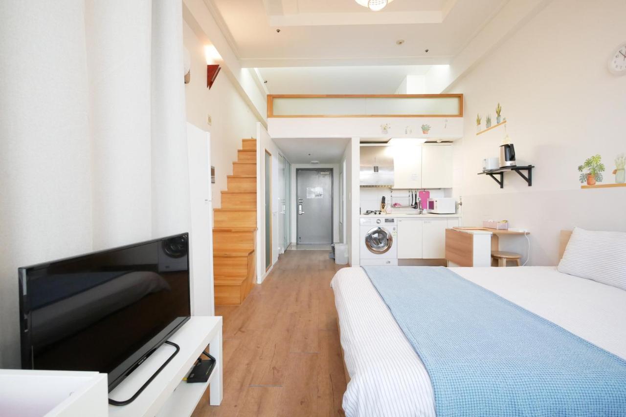 Apartment Dandelion House 4